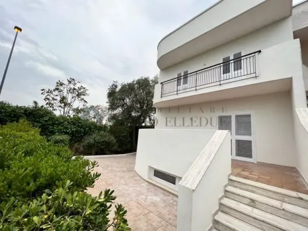 Villa via Fanelli 230 g, Bari