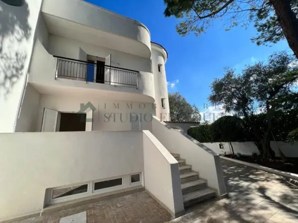 Villa via Fanelli 230 g, Bari