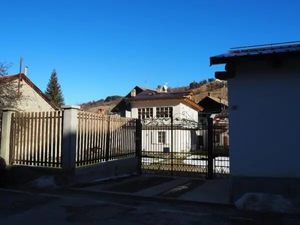 Appartamento via Bouvier, Cesana Torinese