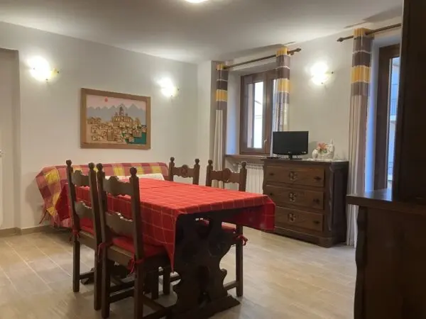 Appartamento piazza Europa, Cesana Torinese