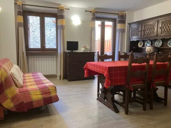 Appartamento piazza Europa, Cesana Torinese