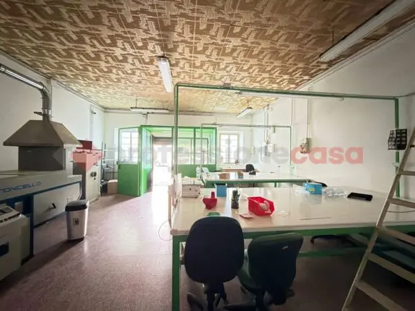 Immagine per Laboratorio in affitto a Capolona