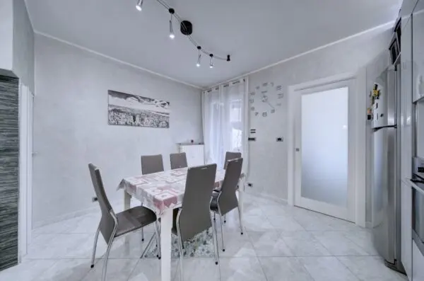 Villa via Invorio 16, Parella, Torino
