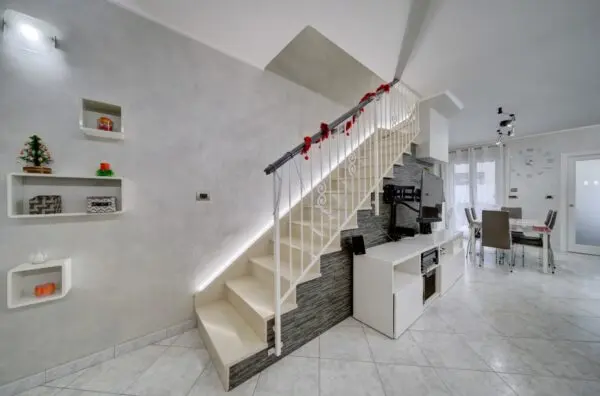 Villa via Invorio 16, Parella, Torino