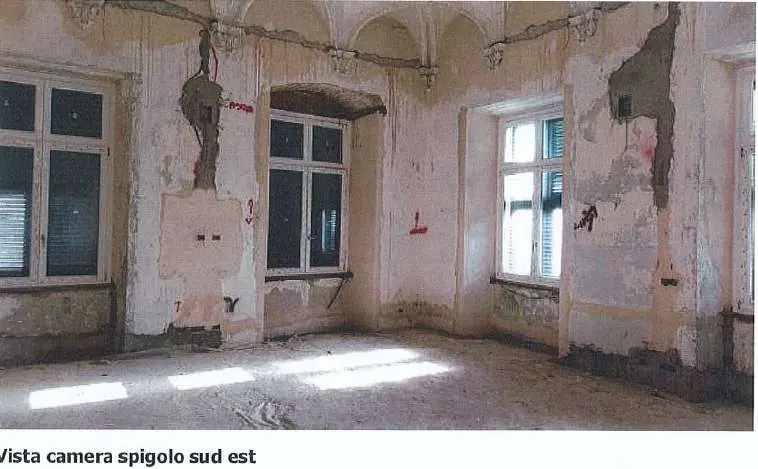 Immagine per Stabile - Palazzo in asta a Genova via Capo Santa Chiara 2