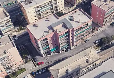 Garage 5, Genova
