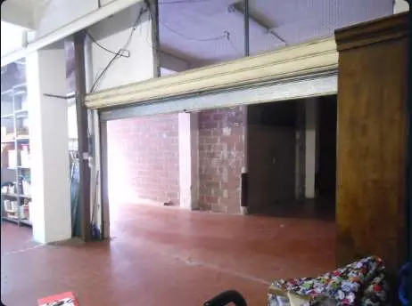 Garage 5, Genova