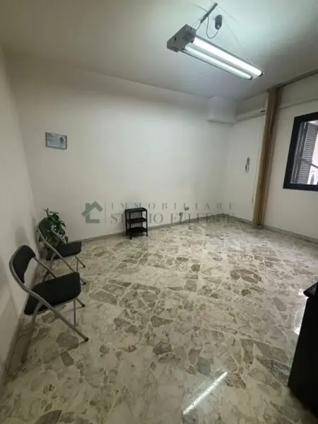 Bilocale via Michele Mirenghi 43, Bari