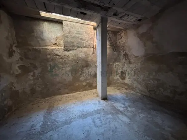 Magazzino via Ammiraglio Vacca 29, Bitonto