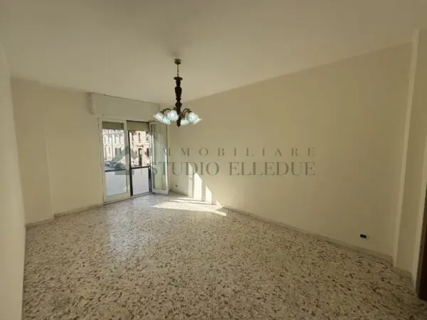 Trilocale via Nicolai 395, Bari