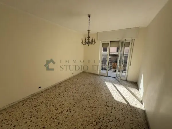 Trilocale via Nicolai 395, Bari