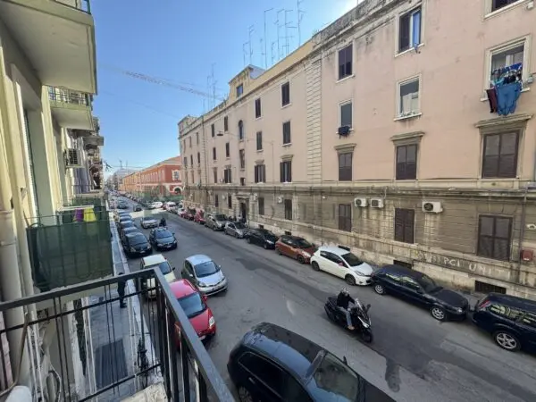 Trilocale via Nicolai 395, Bari