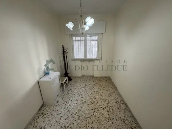 Trilocale via Nicolai 395, Bari