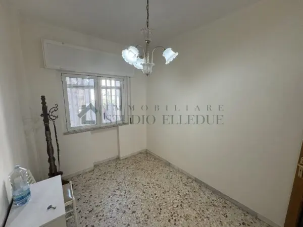 Trilocale via Nicolai 395, Bari