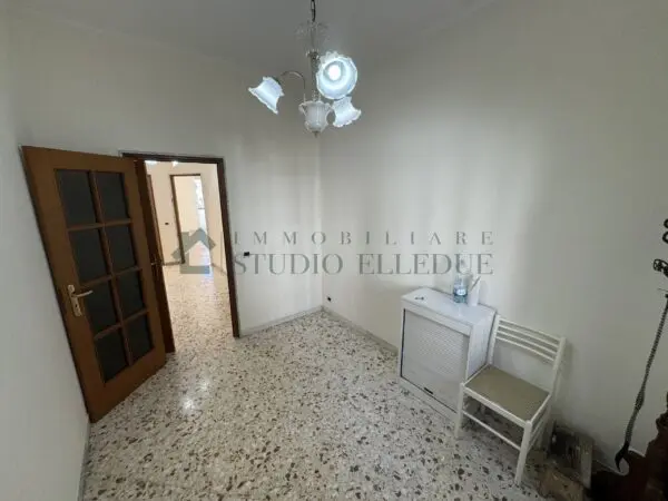 Trilocale via Nicolai 395, Bari