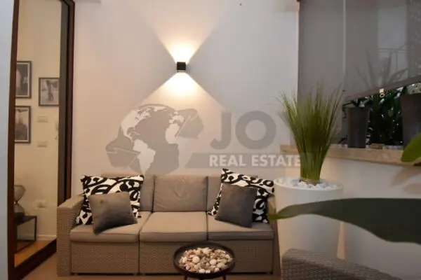 Monolocale 69, Lecce