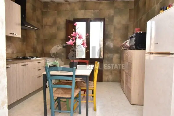 Villa Trifamiliare via Verga 10, Salice Salentino