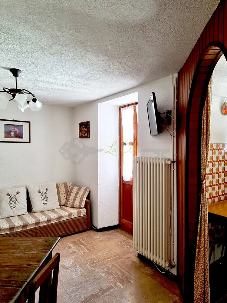 Immagine per Trilocale in affitto a Courmayeur strada Plan Gorret