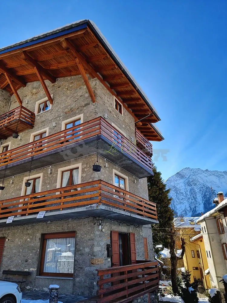 Immagine per Trilocale in affitto a Courmayeur strada Plan Gorret