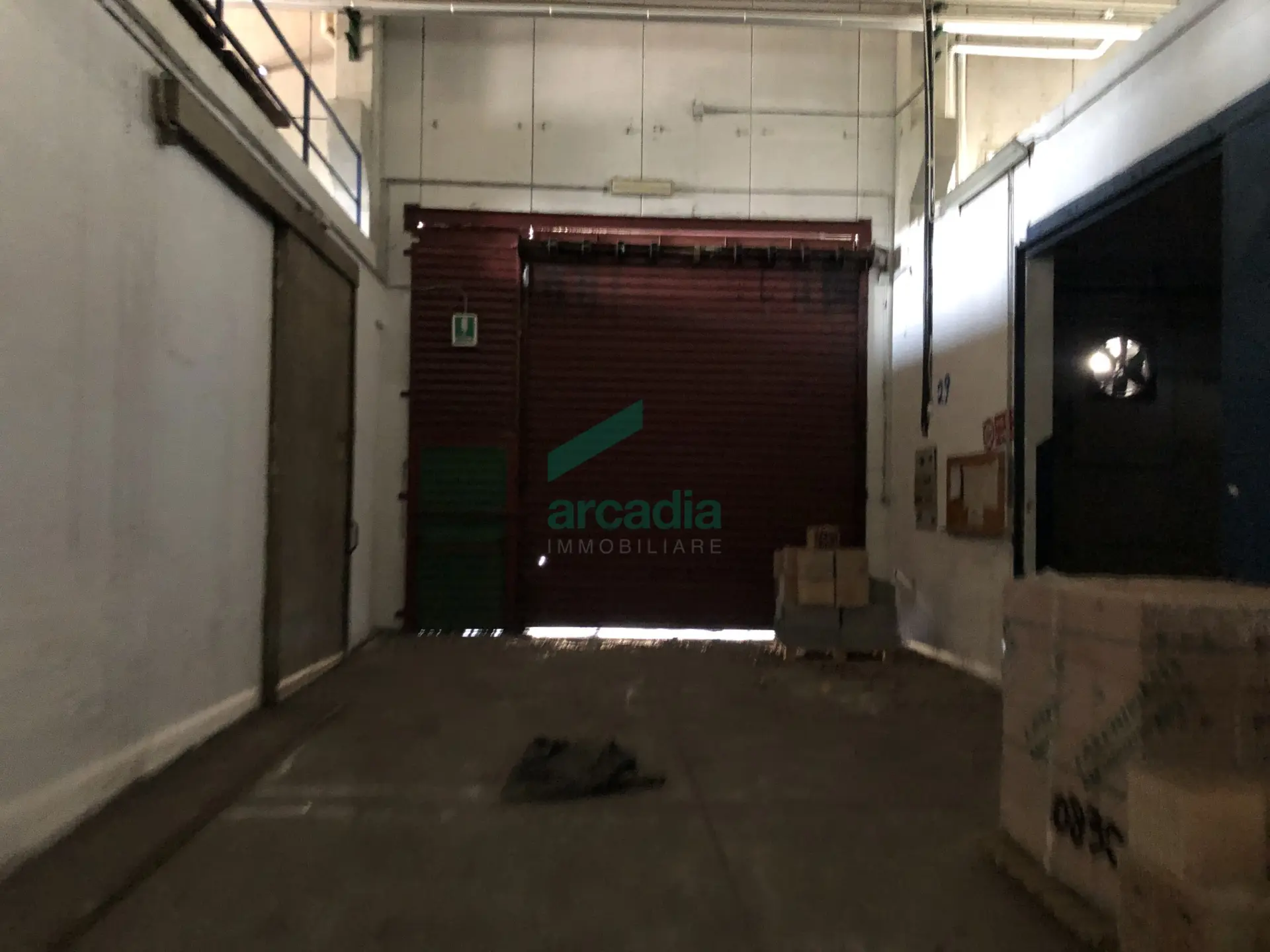 Immagine per Industriale in affitto a Modugno via Sp 231