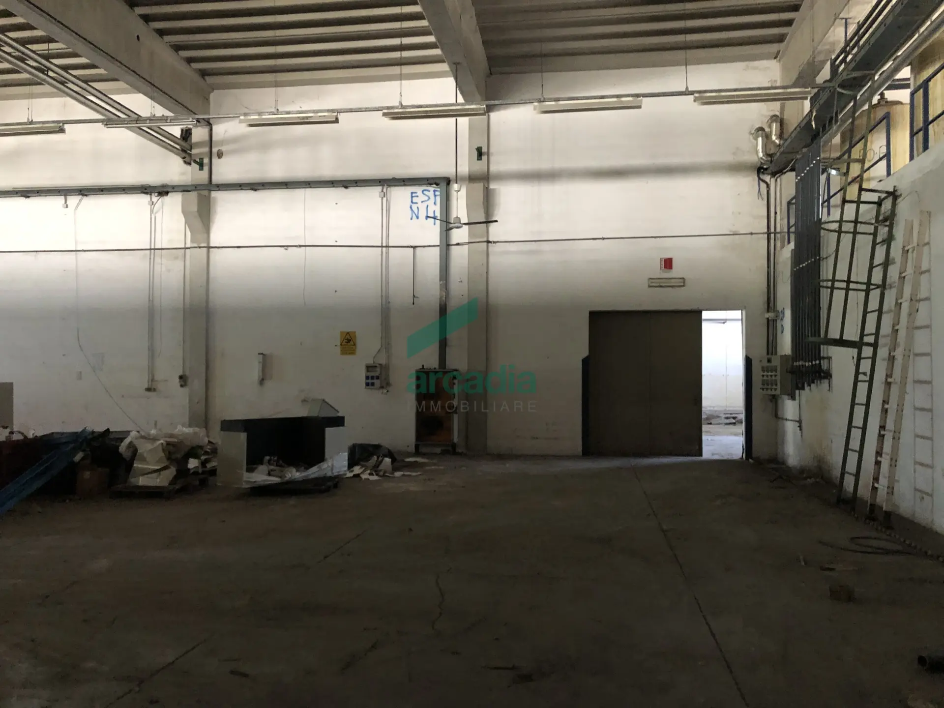 Immagine per Industriale in affitto a Modugno via Sp 231