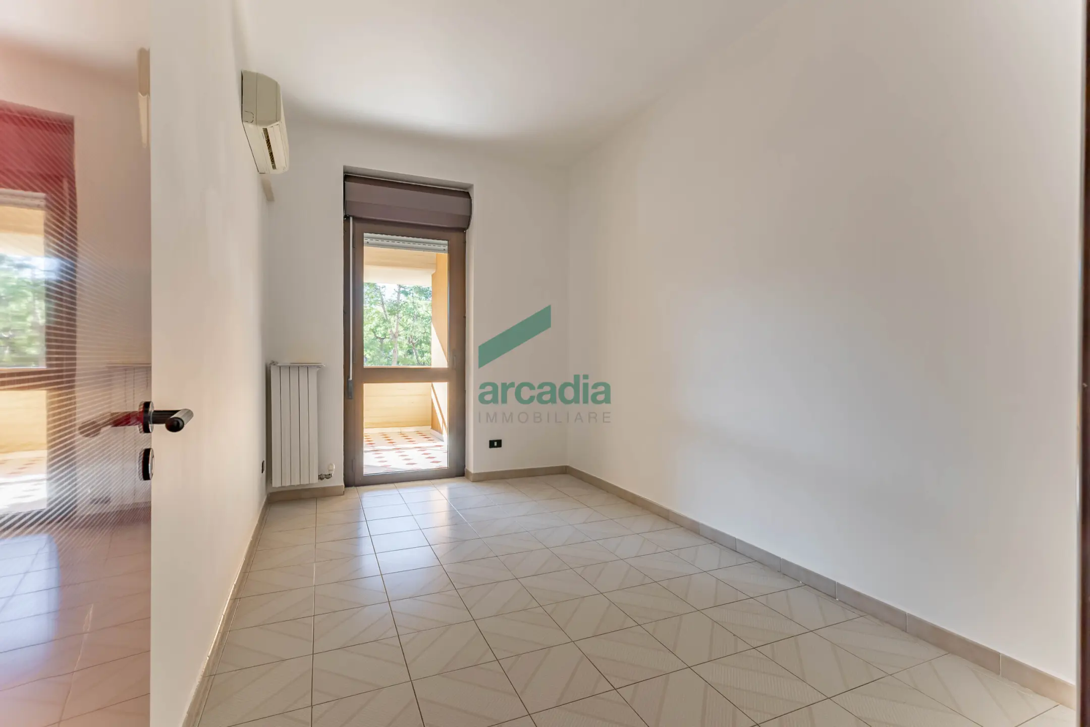Immagine per Area verde in vendita a Bari via Camillo Rosalba 49