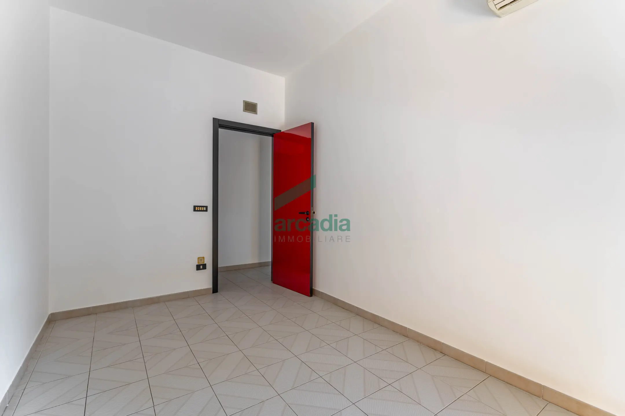 Immagine per Area verde in vendita a Bari via Camillo Rosalba 49