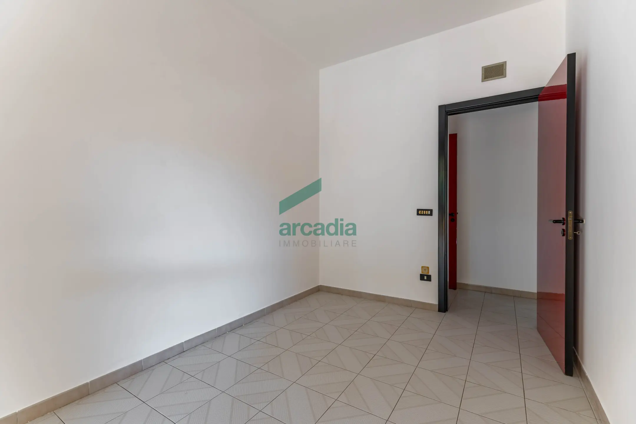 Immagine per Area verde in vendita a Bari via Camillo Rosalba 49