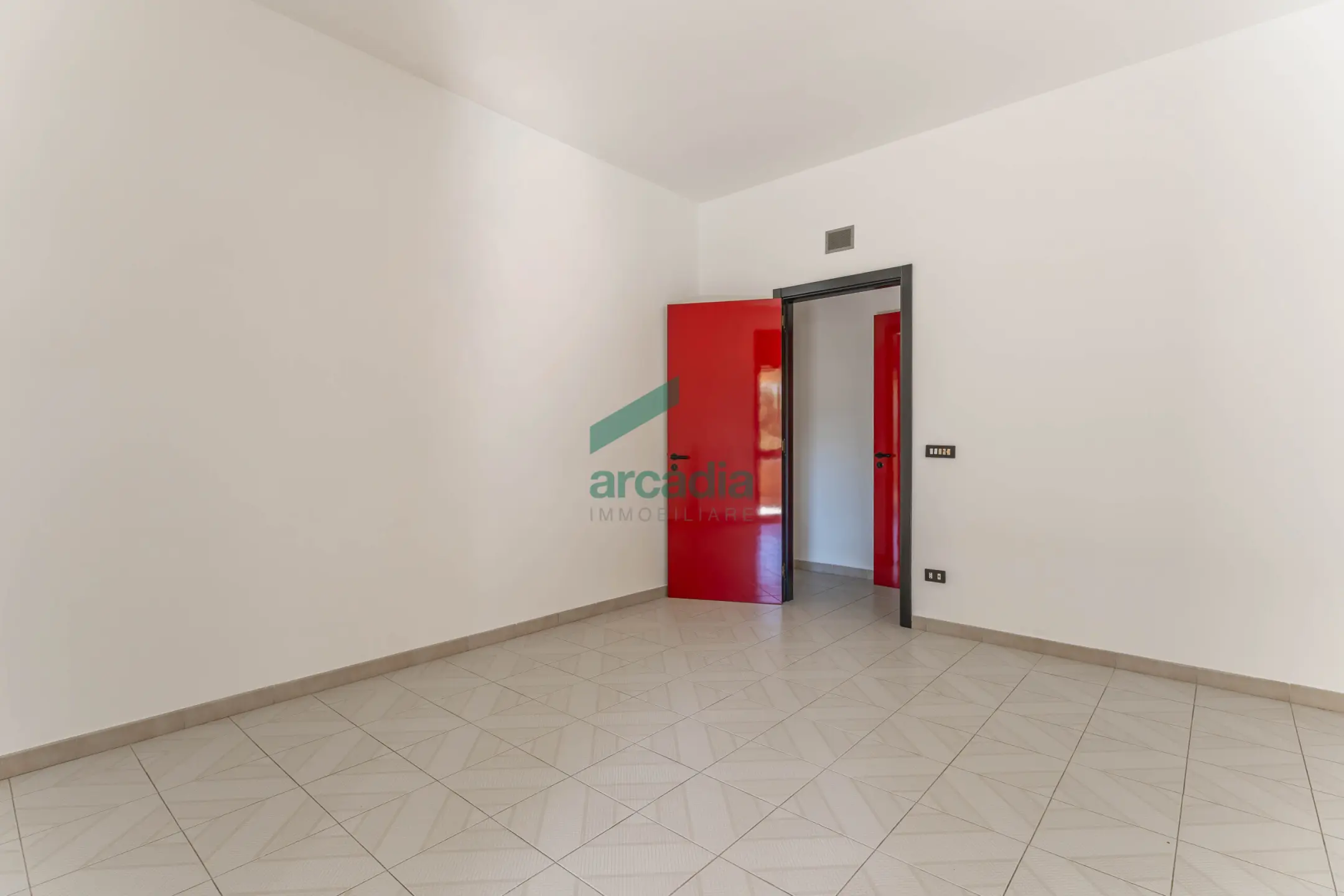 Immagine per Area verde in vendita a Bari via Camillo Rosalba 49