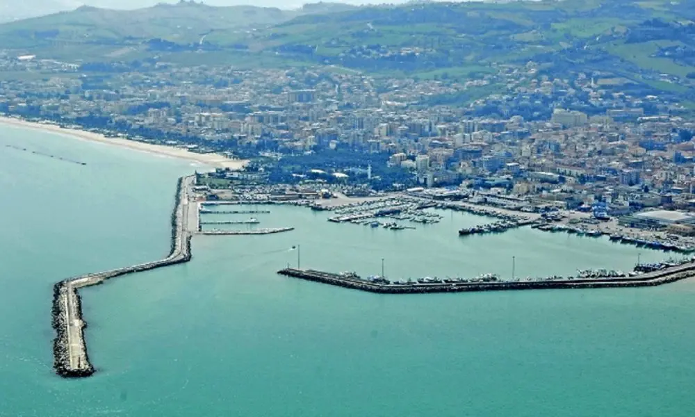 Immagine per Area verde in affitto a San Benedetto del Tronto strada Statale