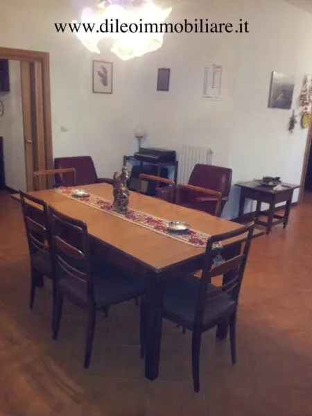 Villa Trifamiliare via Contrada Rocchetta 13, Castorano