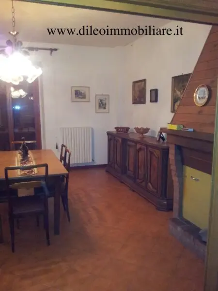 Villa Trifamiliare via Contrada Rocchetta 13, Castorano
