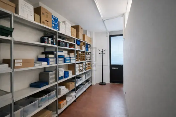 Immagine per Industriale in vendita a Lucca via Romana 315