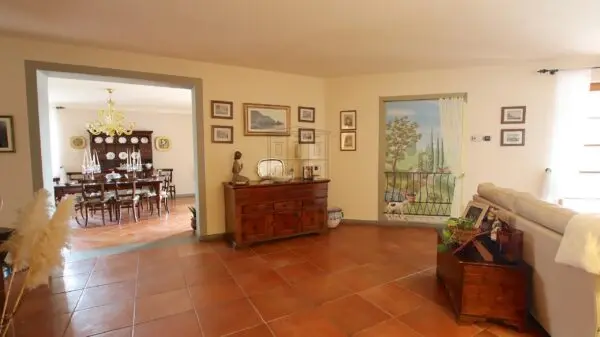 Villa via Dei Cotani 211, Lucca