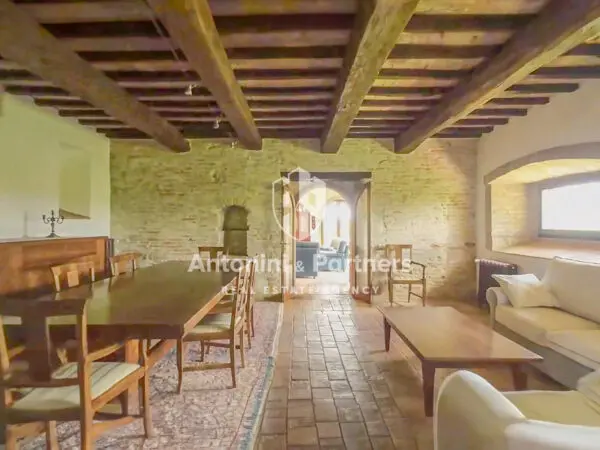 Casale via Località Chioano, Todi