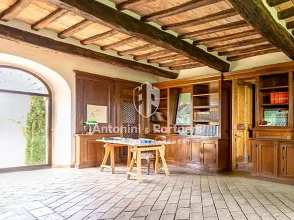 Casale via Località Chioano, Todi