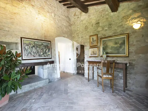 Casale via Località Chioano, Todi