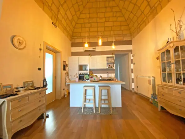 Appartamento via Cristoforo Colombo 25, Brindisi