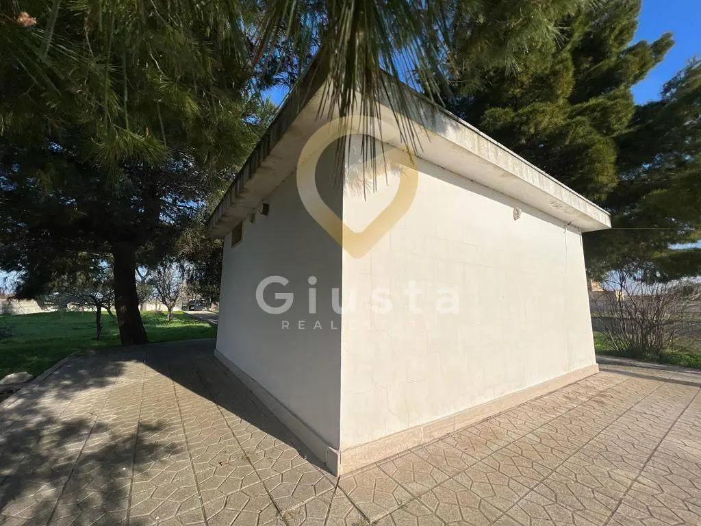 Immagine per Agriturismo in vendita a Brindisi Strada Provinciale  per Restinco 