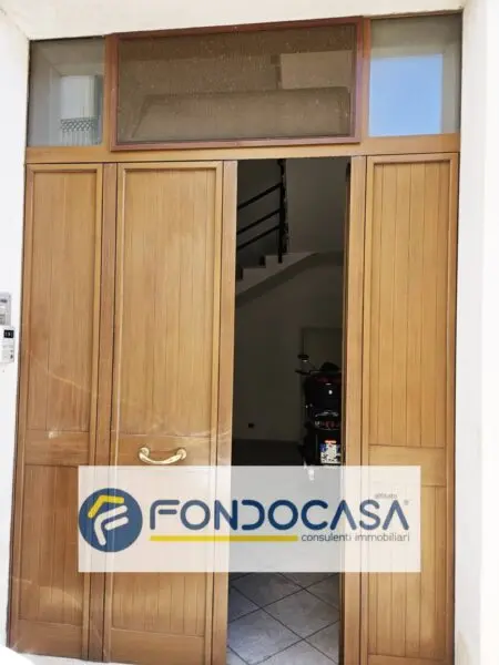 Stabile/Palazzo via Taranto 8, Campi Salentina