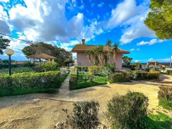 Villa via Sp 25 snc, Monterosso Almo