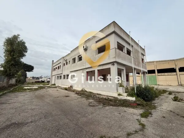 Capannone Industriale via Giovanni Battista Amici 3, Brindisi