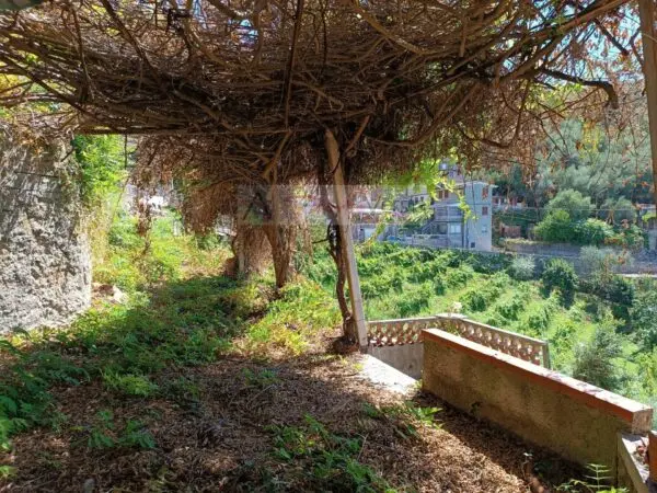 Casa Semindipendente via, Pietrasanta