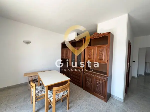 Appartamento via Vittorio Veneto 15, Mesagne
