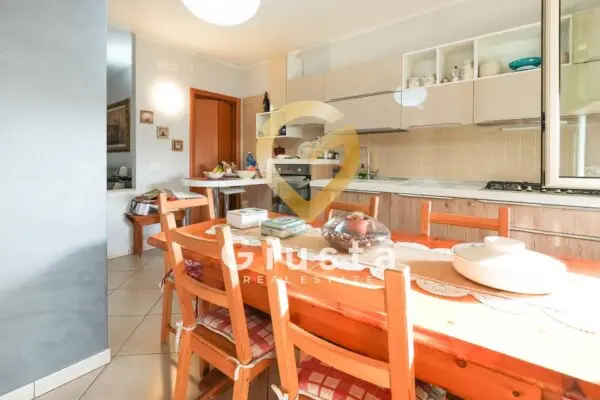 Appartamento via Agrigento 60, Mesagne