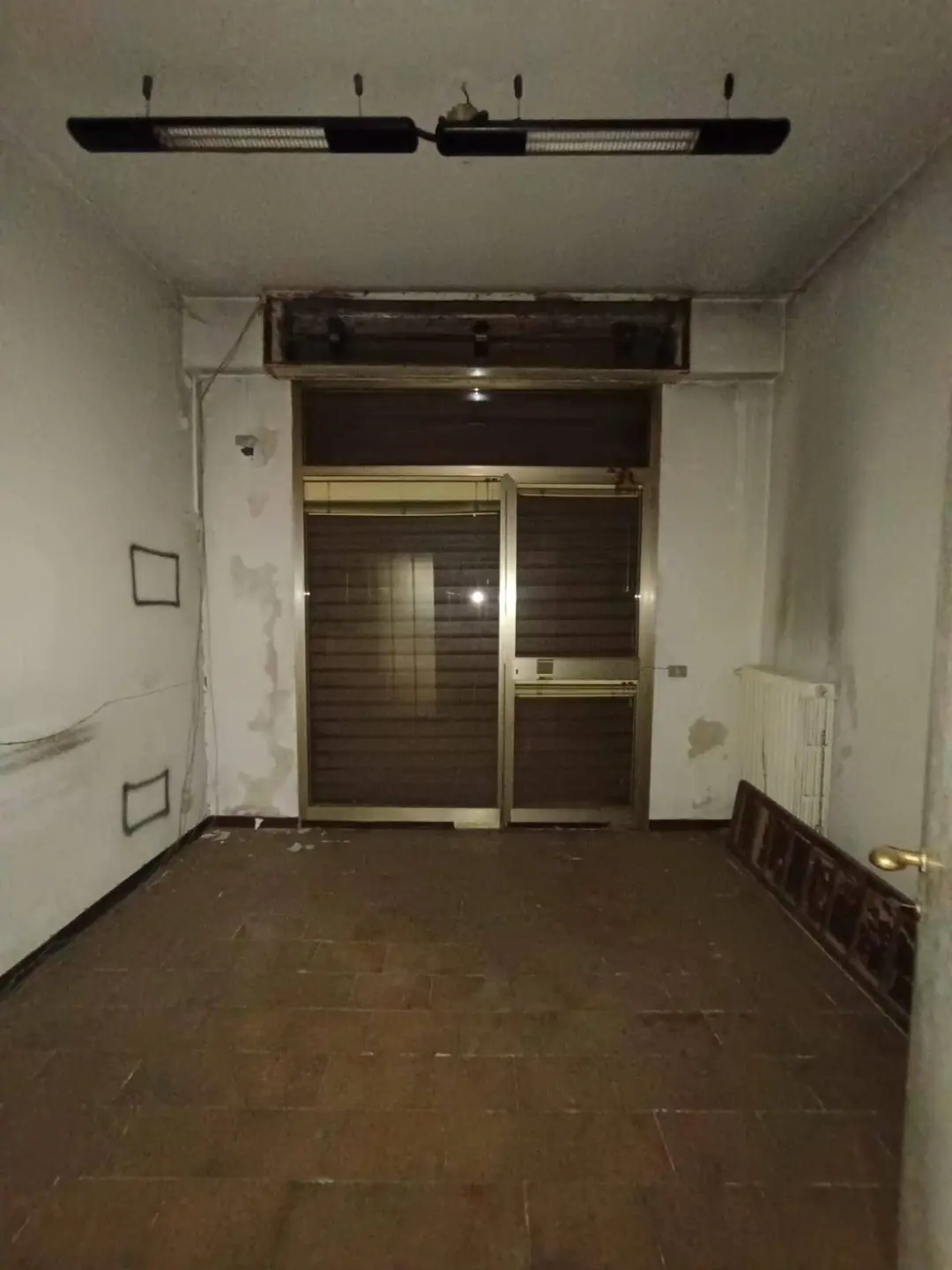Immagine per Locale Commerciale in vendita a Modena VIA LANA 77
