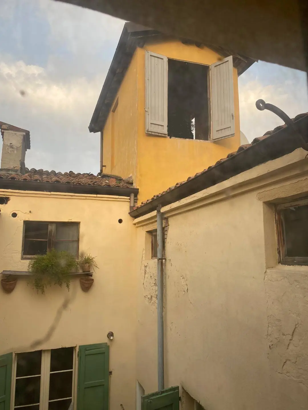 Immagine per Stabile/Palazzo in vendita a Modena Via Saragozza 