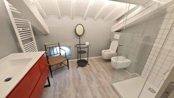 Appartamento via Stradello Scartazzetta 59, Modena