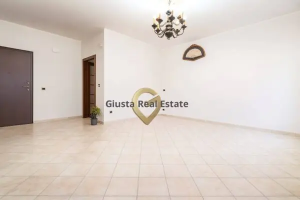 Appartamento via Taranto 78, Brindisi