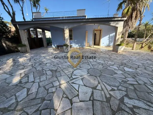 Villa via Cda Episcopana, Oria